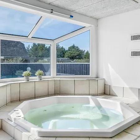 Holiday home Lovely In With Indoor Swimming Pool Blavand